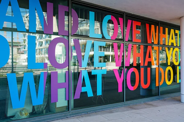 Reklamní Slogan Unilever House Hamburg — Stock fotografie