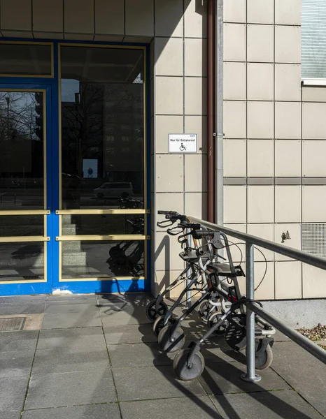 Rollators Seniors Stand Front Entrance Retirement Home Berlin Mitte Germany — Stock Photo, Image