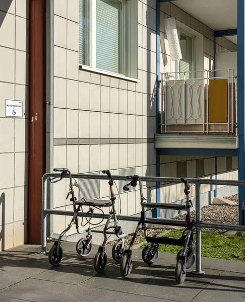 Rollators Seniors Stand Front Entrance Retirement Home Berlin Mitte Germany — Stock Photo, Image