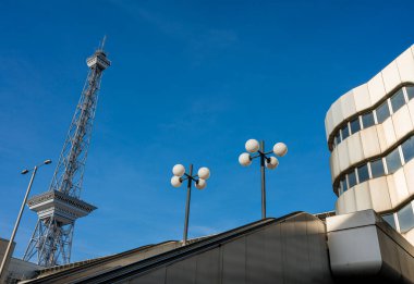 Berlin Bauruine Kongresi cephe ve mimarisi Centrum am Messegelnde, Berlin Charlottenburg, Almanya