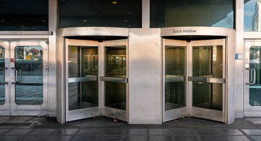 Berlin Bauruine Kongresi cephe ve mimarisi Centrum am Messegelnde, Berlin Charlottenburg, Almanya