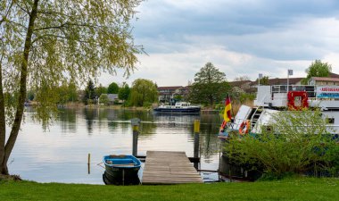 Werder 'deki manzara Havel, Brandenburg, Almanya