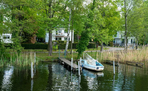 Kleine Steigers Recreatieve Atleten Huizen Havel Tussen Berlijn Brandenburg Duitsland — Stockfoto