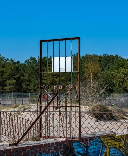 Old Fire Wall Rusty Fences Beach Prora Ruegen Island Germany — Zdjęcie stockowe