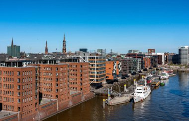 View from the Elbphilharmonie to the Columbiahaus, the Michel, the Sandtorhafen and the Hafencity, Hamburg, Germany