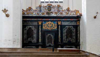 Interior design and religious symbols, Saint Marien Evangelical Parish Church, Stralsund, Mecklenburg-West Pomerania, Germany