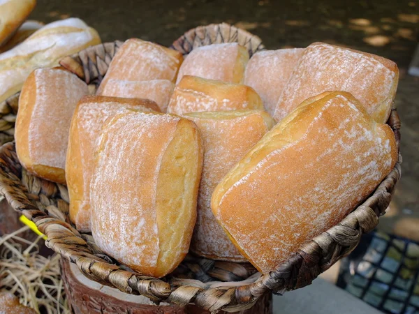 Fresh buns in a basket — Stock Photo, Image