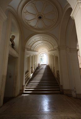 Roma içinde