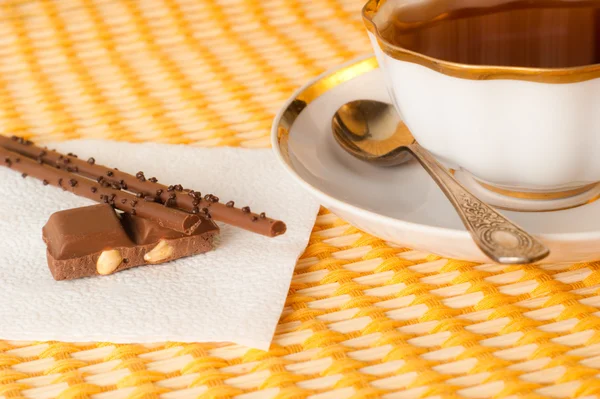 Té de Navidad con canela y pasteles — Foto de Stock