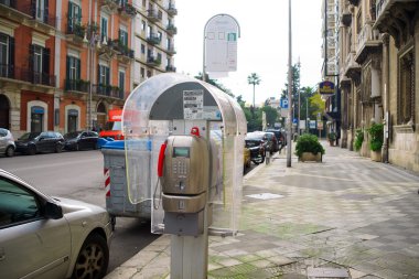 Eski kasaba bari. Apulia. 