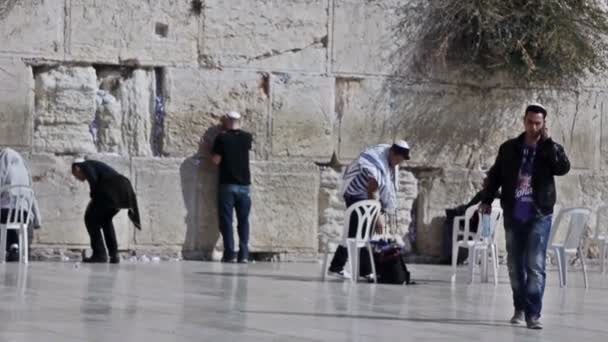 People with kippah — Stock Video