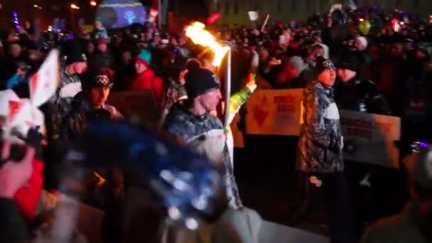 Woman with olympic torch — Stock Video