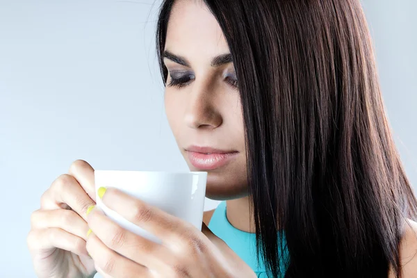 Beautiful Woman Drinking Coffee — Stock Photo, Image