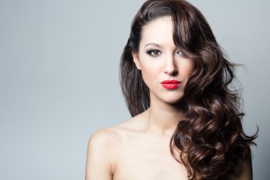 muhteşem saçlı güzel kadın fotoğrafı