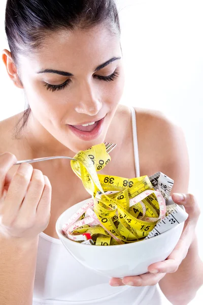 Ung kvinna gör bantning diet. konceptuell bild om kost — Stockfoto