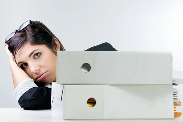 Travailleur de bureau débordée — Photo