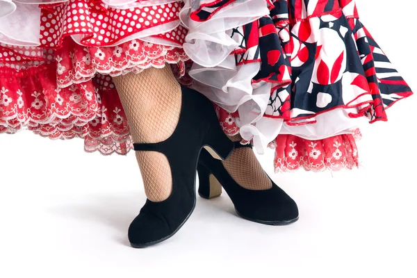 漂亮的裙子的佛朗明哥舞者的脚细节 — 图库照片