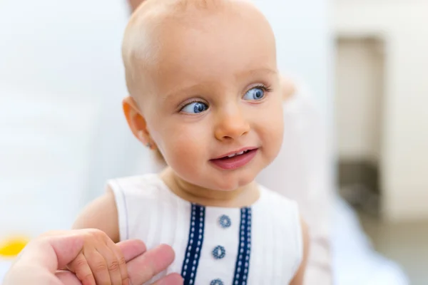 Baby girl and her mother playing at home — Stock Photo, Image