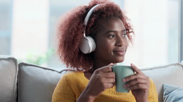 Video Beautiful Woman Listening Music While Drinking Cup Coffee Sitting — Vídeo de Stock