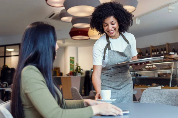 Shot Smiling Waitress Woman Serving Coffee Pastry Beautiful Women Table — Foto Stock