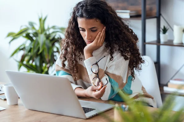 Shot Worried Business Woman Working Laptop While Drinking Coffee Living — ストック写真