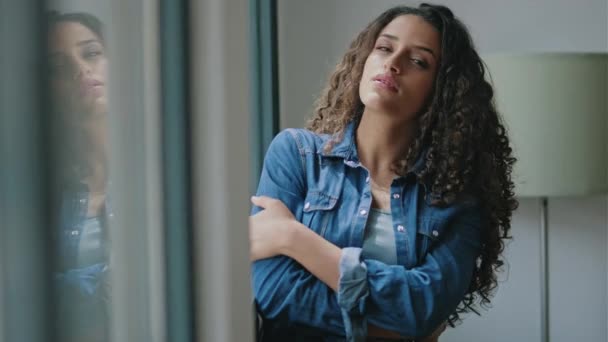 Video Beautiful Young Woman Thinking While Looking Forward Standing Next — Stock videók