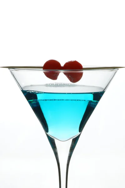 Blue cocktail met kersen — Stockfoto