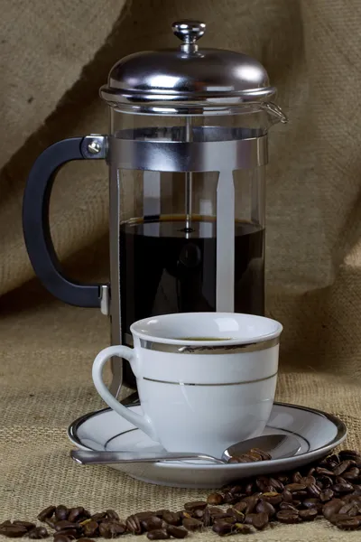 Kaffee und Kaffeemaschine — Stockfoto