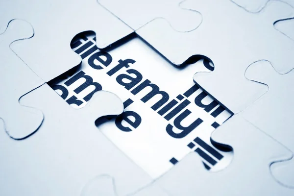 Familienpuzzle-Konzept — Stockfoto
