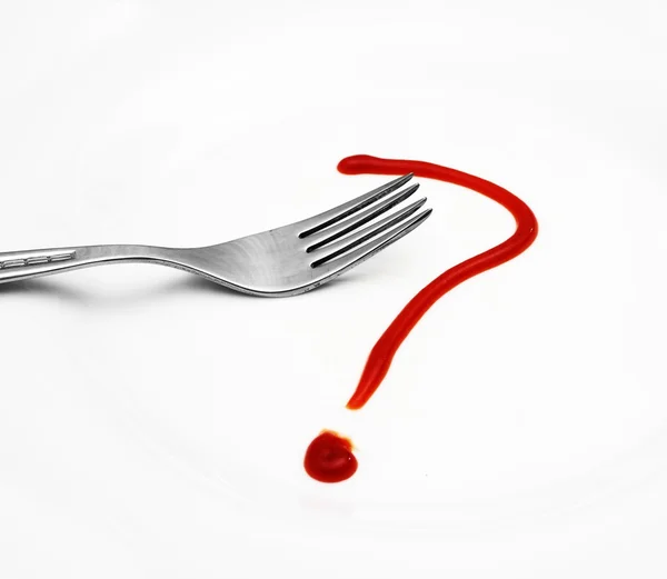 フォークで白い皿に赤い疑問符 — ストック写真