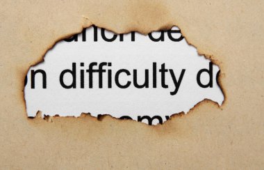 zorluk metin üzerinde kağıt delik