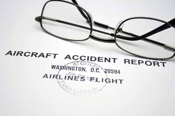Aircraft accident report — Stock Photo, Image