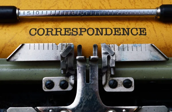 Texte de correspondance sur la machine à écrire — Photo