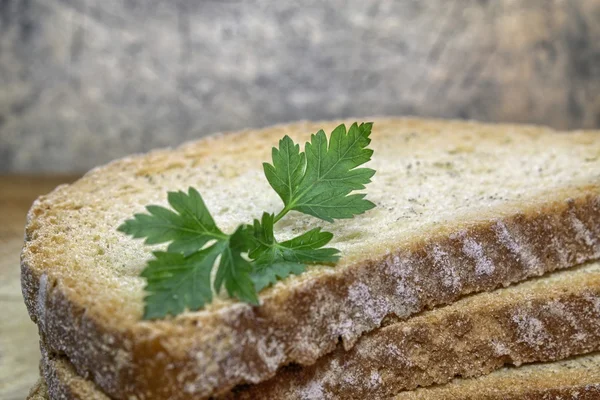 A teljes kiőrlésű kenyér szelet — Stock Fotó