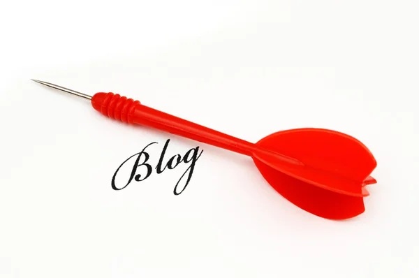 Blog und Dart-Konzept — Stockfoto