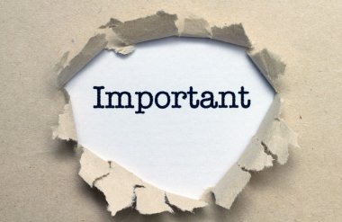 Kağıt deliğinde önemli metin