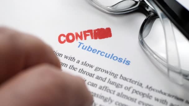 Vingertikken op tuberculose bevestigd — Stockvideo