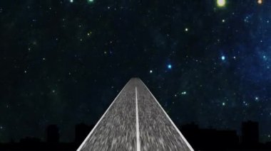 Şehirdeki yıldızlı geceye gidiyorum.