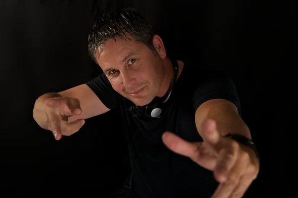 DJ macht Action-Pose — Stockfoto