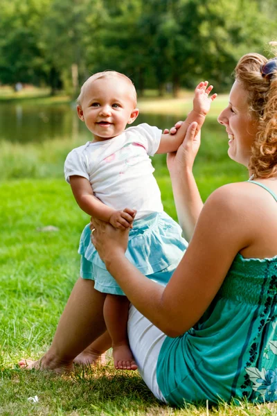 Baby- und Mutterzeit — Stockfoto