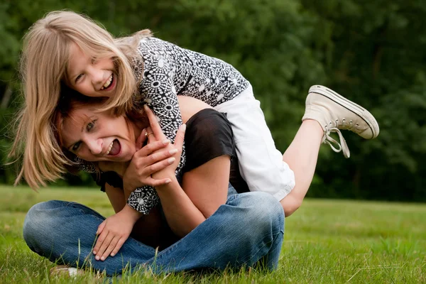 Rida på min mamma — Stockfoto