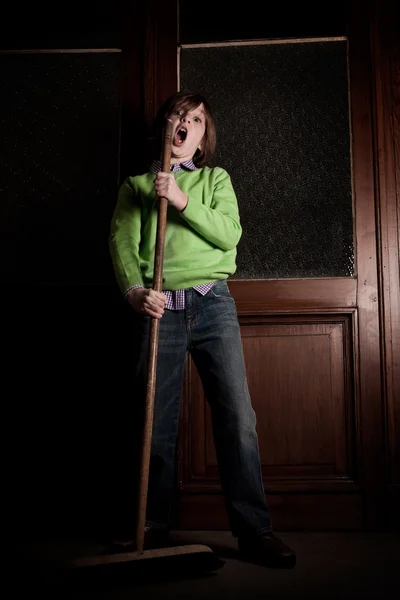 Singing with the broom — Stock Photo, Image