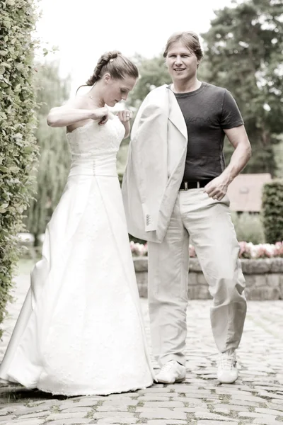 Bride checking her bra — Stock Photo, Image