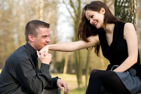 Popping the question — Stock Photo, Image