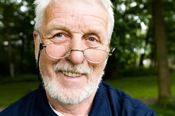 Grey laughing man outside — Stock Photo, Image