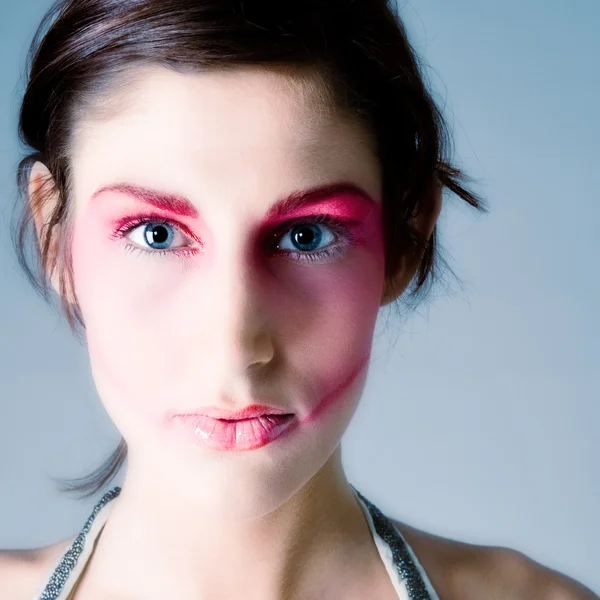 Pretty brunette with extreme make-up — Stock Photo, Image
