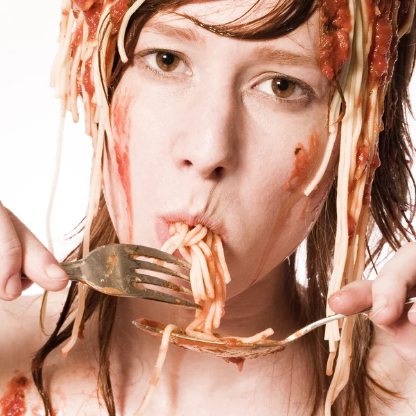 Spaghetti essen von meinem Kopf — Stockfoto