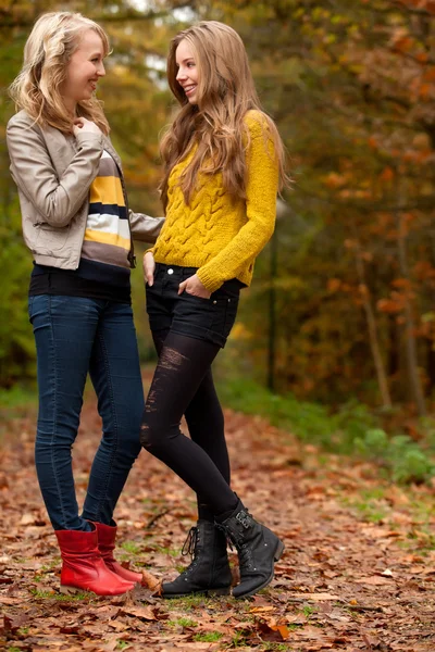 Teens in the autumn — Stock Photo, Image