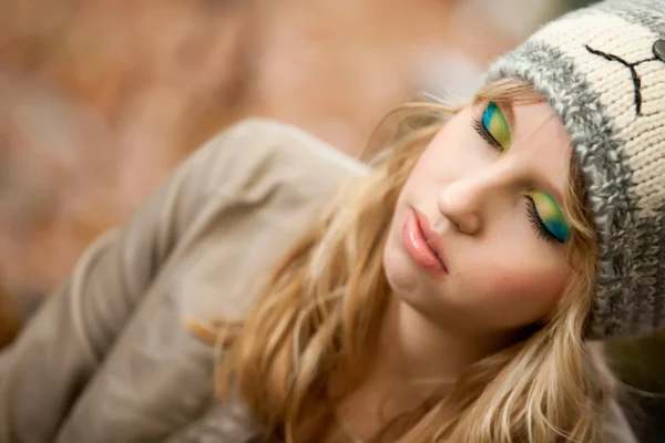 Make up autumn girl — Stock Photo, Image