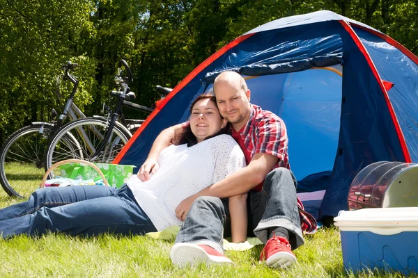 Geniet van het goede weer op onze vakantie — Stockfoto